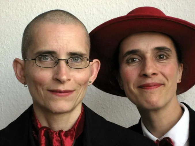 Bild: Mit Kultur gegen Gewalt - Künstlerinnenduo präsentiert Lieder gegen Gewalt bei Finissage im Kreishaus Göttingen