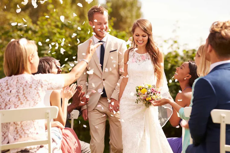 Kosten einer Hochzeit in Deutschland: Berlin am günstigsten, Hessen am teuersten Bild: Kosten einer Hochzeit in Deutschland: Berlin am günstigsten, Hessen am teuersten