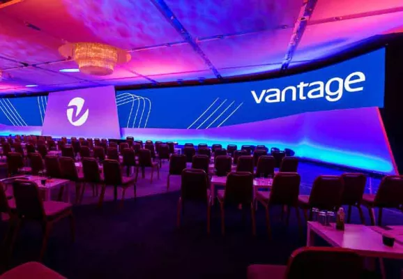 Bild: BLUE WHEELS investiert in 1,8 mm LED Großbildtechnologie