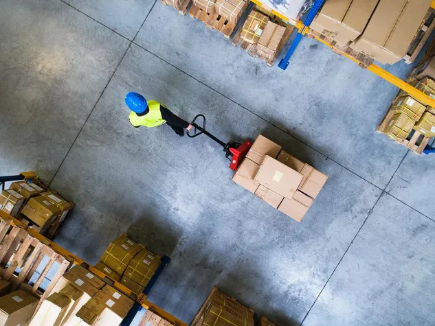 Bild: Wie wirkt sich Personalmangel auf Logistikoutsourcing aus? Einladung zur Studienteilnahme