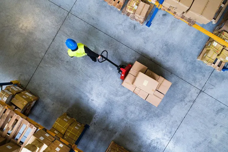 Wie wirkt sich Personalmangel auf Logistikoutsourcing aus? Einladung zur Studienteilnahme Bild: Wie wirkt sich Personalmangel auf Logistikoutsourcing aus? Einladung zur Studienteilnahme