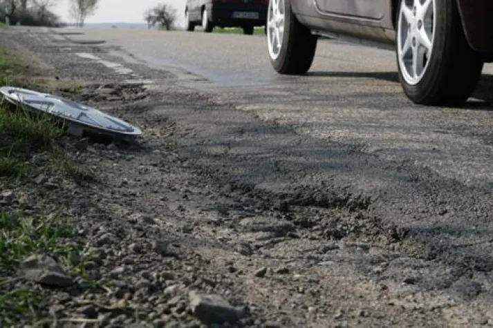 Bild: ACE fürchtet neues Schlaglochdesaster