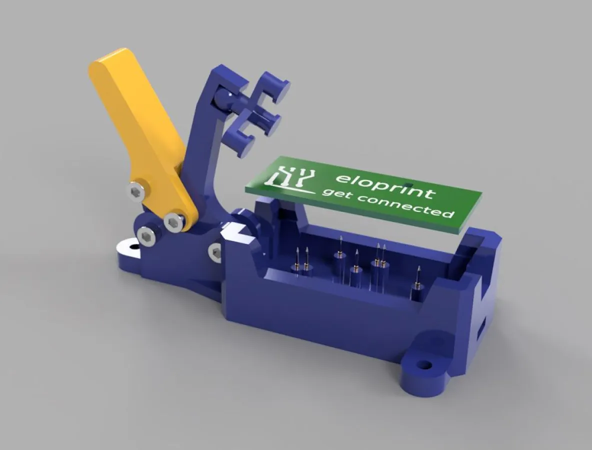 3D-gedruckter Prüfadapter mit Kniehebel-Spannvorrichtung