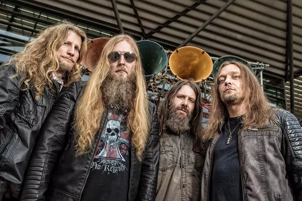 Bild: Crossplane - Deutschlands härteste Hardrockband mit neuer Single auf großer Tour