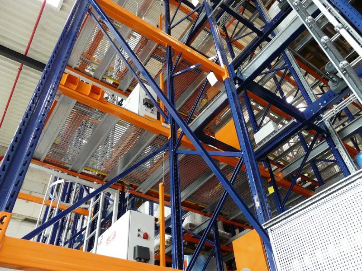 Bildquelle: SMB International GmbH_Lager_Truck-Shuttle