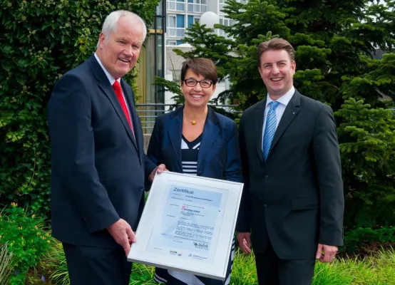 Bild: Zertifiziertes Credit Management bei der Bauen+Leben Gruppe mit Software CAM der Prof. Schumann GmbH