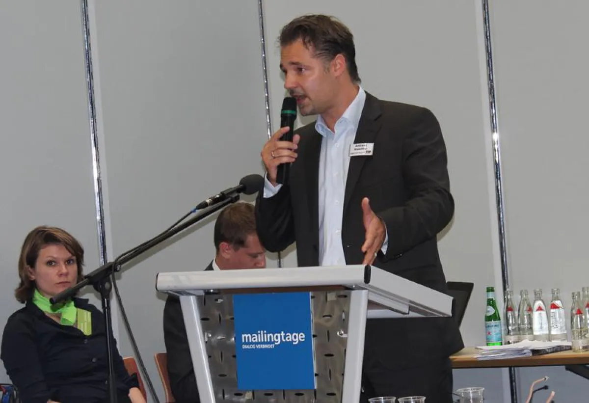 Geschäftsführer Andreas Riekötter beim Vortrag