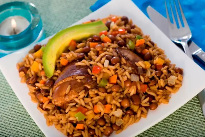 Internationales Top-Gericht gesucht – die Reise beginnt Bild: Internationales Top-Gericht gesucht – die Reise beginnt