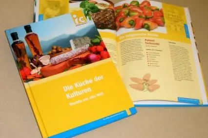 Bild: INTERCONTACT bringt Reisende zum Kochen