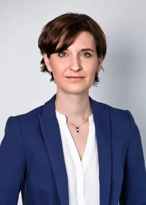 Bild: Stefanie Woerns als Vorstand der Stiftung Gesundheit bestätigt