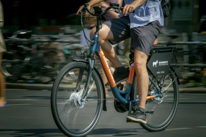 Bild: "Die Möhre für den Esel": Swobbee wird Ladepartner von Donkey Republic