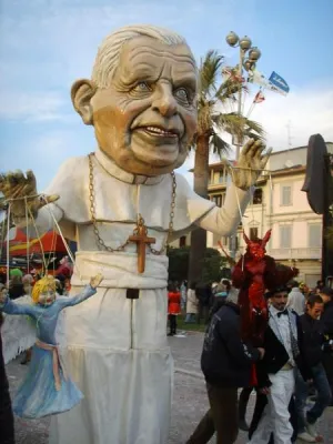 Bild: Karneval in Viareggio feiert 140 Geburtstag
