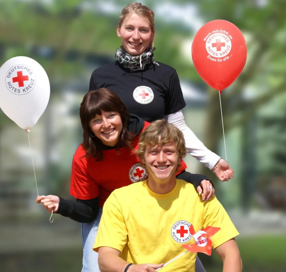 Freiwlligendienste beim Deutschen Roten Kreuz -  Bildung und Lebenserfahrung jenseits von Schule und Uni.