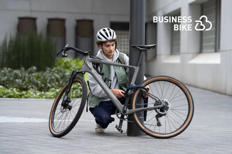 Fahrraddiebstahl nimmt weiter zu. So schützen Sie Ihr Rad! - Mit 4 Tipps von BusinessBike Bild: Fahrraddiebstahl nimmt weiter zu. So schützen Sie Ihr Rad! - Mit 4 Tipps von BusinessBike