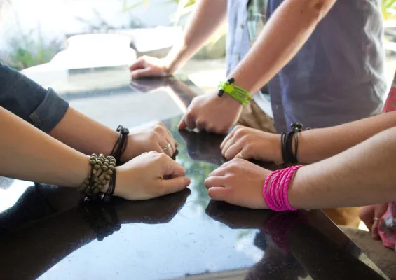 Kopfhörer fürs Handgelenk Bild: Kopfhörer fürs Handgelenk