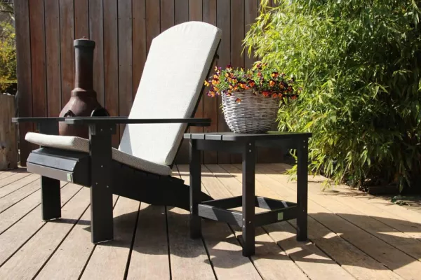 Bild: NEU: Witterungsbeständige Gartenstühle aus Polywood