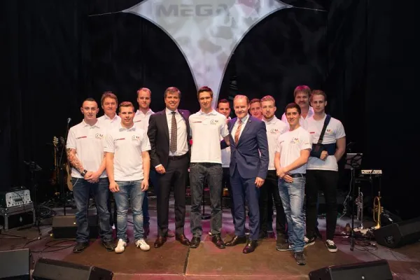 Blaubeurer Stuckateur Lukas Kirschmer reist den WorldSkills 2017 nach Abu Dhabi Bild: Blaubeurer Stuckateur Lukas Kirschmer reist den WorldSkills 2017 nach Abu Dhabi