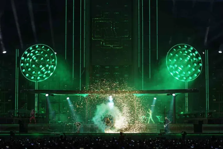 Bild: Rammstein touren mit FOLLOW-ME