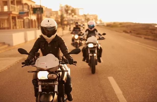 Mit Sicherheit die richtige Entscheidung: Schuberth vertraut auf eastside communications Bild: Mit Sicherheit die richtige Entscheidung: Schuberth vertraut auf eastside communications