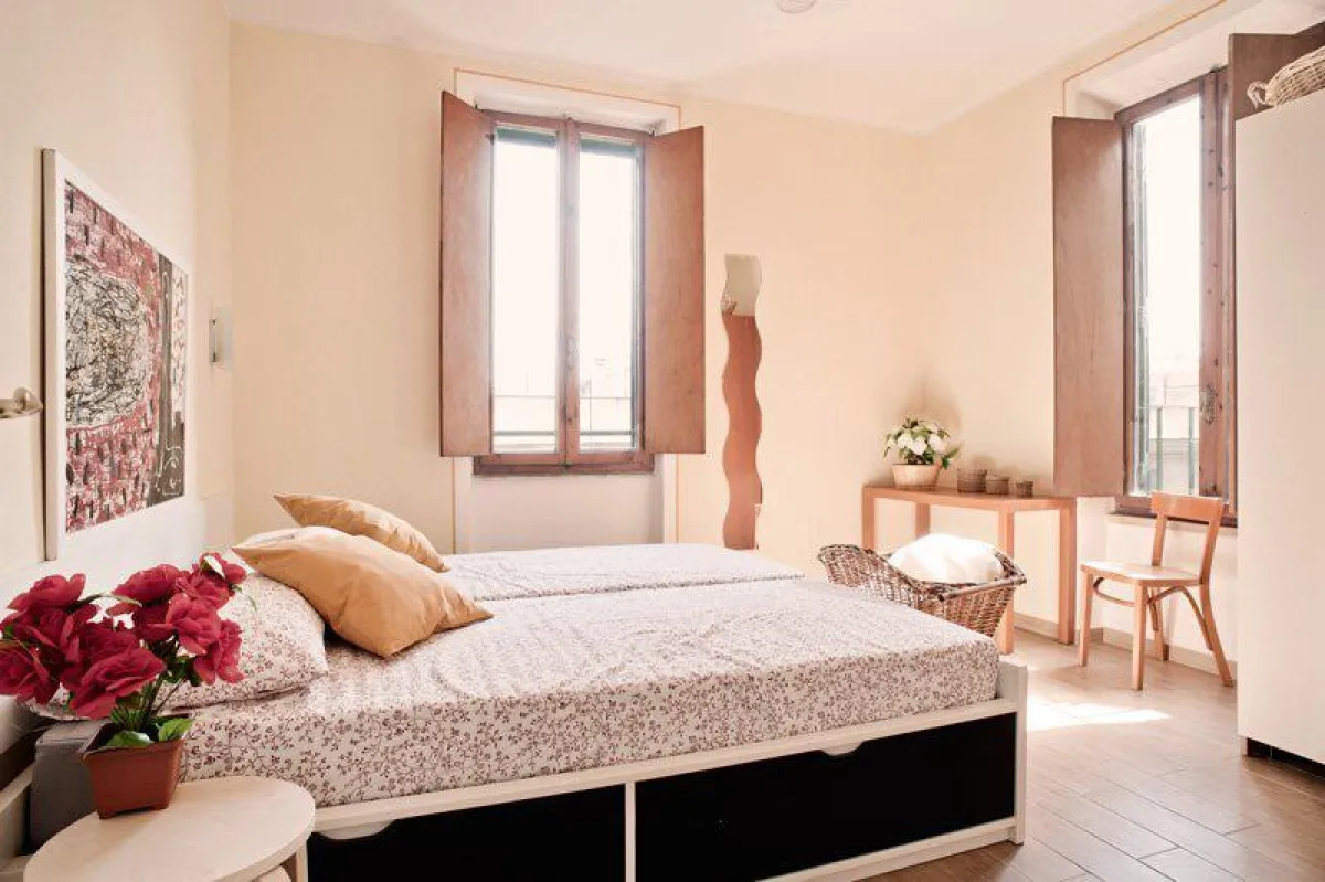 Blick ins Schlafzimmer einer Ferienwohnung.