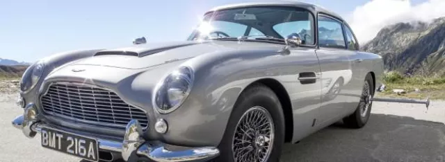 Bild: Der James Bond Club Deutschland e.V. präsentiert sich mit Bond-Fahrzeugen auf der Essen Motor Show 2015