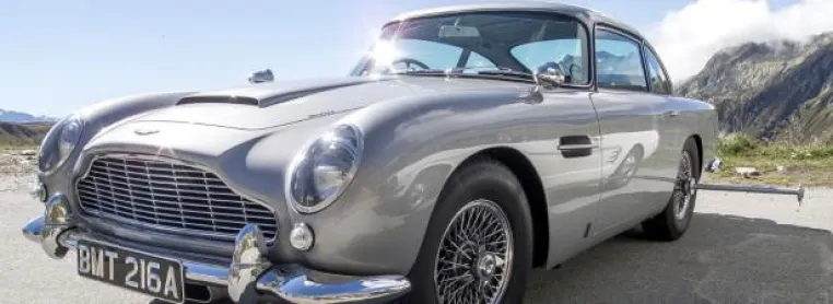Bild: Der James Bond Club Deutschland e.V. präsentiert sich mit Bond-Fahrzeugen auf der Essen Motor Show 2015