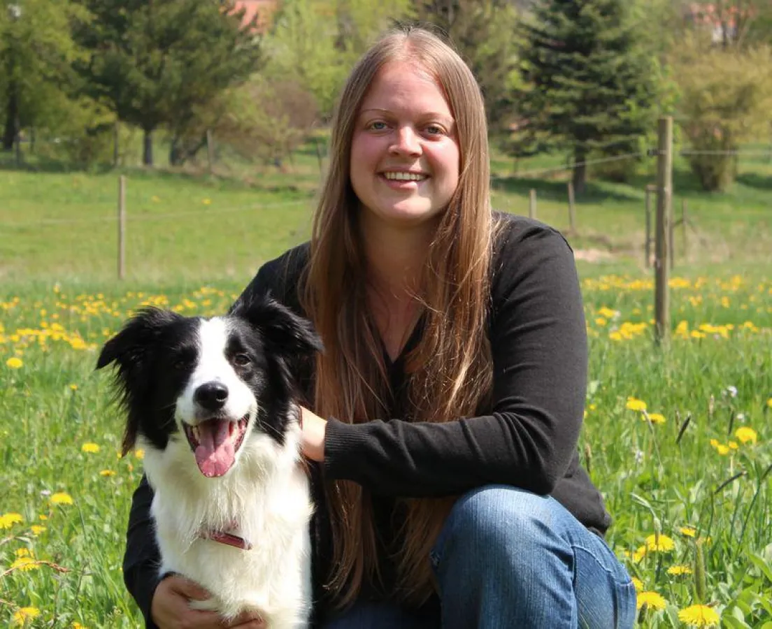 Andrea Seifert und Sprachhund Lady vom Spracherlebniscamp
