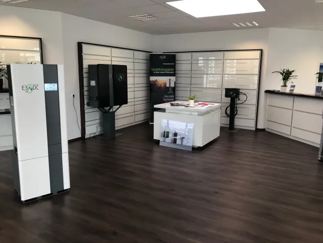 Bild: Unabhängig und klimaneutral leben mit Strom Ihrer Photovoltaikanlage