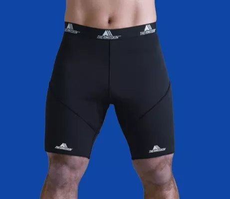 Bild: Optimal aufgewärmt - Thermoskin(R) Therapie-Shorts fördern Stoffwechselaktivität