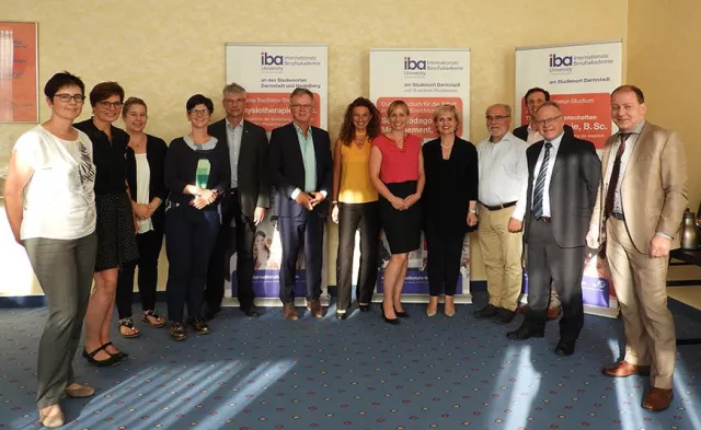 Bild: Kuratoriumssitzung der iba - Internationale Berufsakademie in Darmstadt