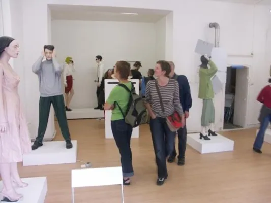 Bild: Malerplastiken vom Künstlerduo JKM - Über 900 Besucher kamen in den ersten drei Tagen