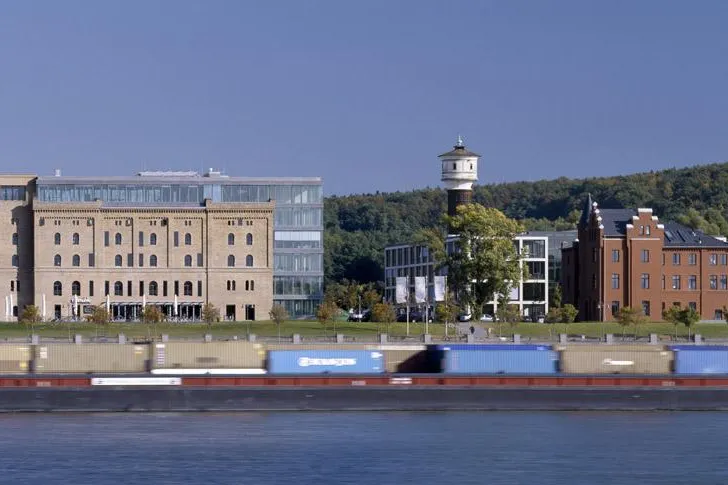 Bild: Bonner Bogen: 100 % Vermietungsquote / BonnVisio vermietet Direktorenvilla an Uni Bonn