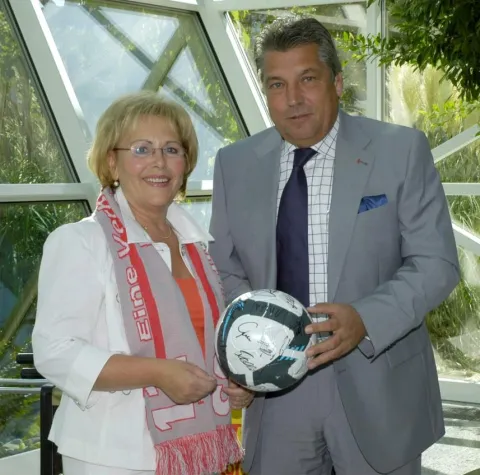 Der Ball, der die Bayern besiegte Bild: Der Ball, der die Bayern besiegte