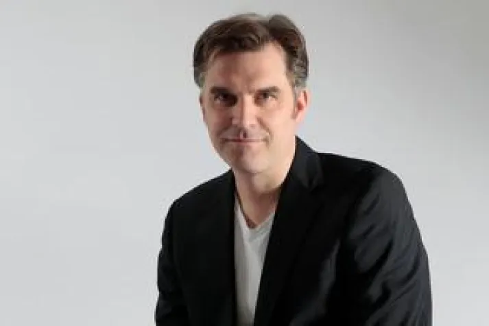 Tibor Rode liest aus "Das Los" in Eutin Bild: Tibor Rode liest aus "Das Los" in Eutin