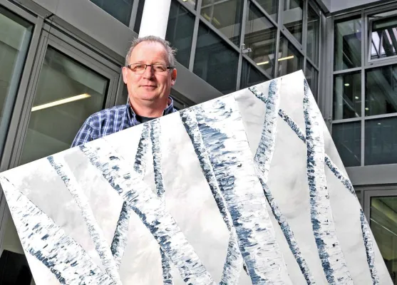 Bild: Detlef Laake stellt Acrylbilder im Knappschaftskrankenhaus aus