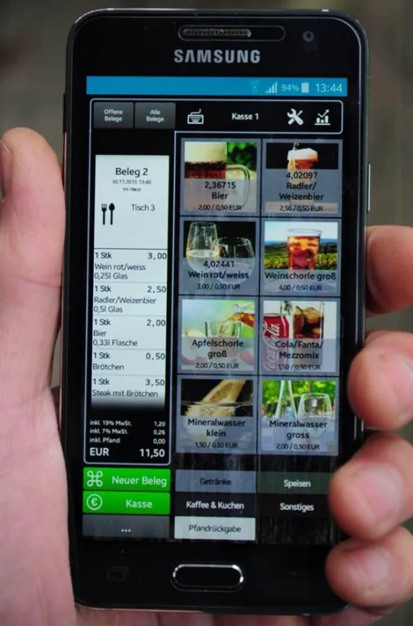 Kasse Speedy kann problemlos auf jedem Handy betrieben werden.