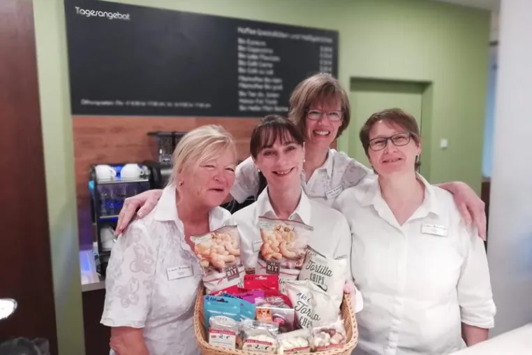 Dr. Becker Klinik Möhnesee bietet noch mehr Bio: Gesunde Snacks und heiße Getränke im Café Bild: Dr. Becker Klinik Möhnesee bietet noch mehr Bio: Gesunde Snacks und heiße Getränke im Café