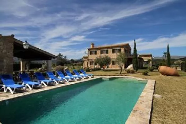 Die Fincas mit der schönsten Aussicht: e-domizil hat neue Landhäuser auf Mallorca im Programm Bild: Die Fincas mit der schönsten Aussicht: e-domizil hat neue Landhäuser auf Mallorca im Programm