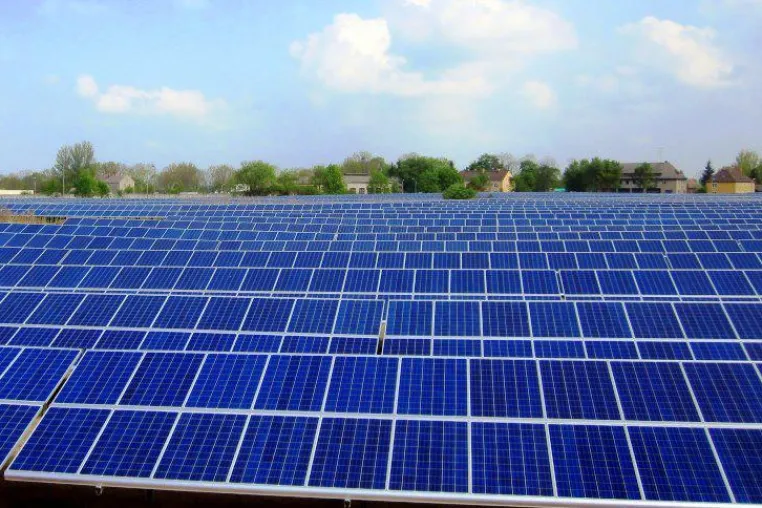 Bild: Acht Megawatt: WIRSOL bringt Solarpark in Brandenburg ans Netz