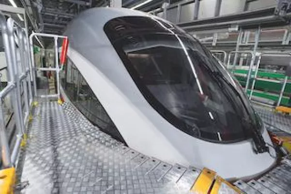 Bild: InnoTrans 2018: ZARGES präsentiert Zugangsbühnen für Züge