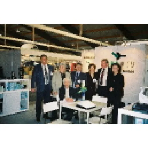 ORBAMED gelingt erfolgreiche Premiere der AXMED-Produkte auf der EGROH 2005 Fachmesse Bild: ORBAMED gelingt erfolgreiche Premiere der AXMED-Produkte auf der EGROH 2005 Fachmesse
