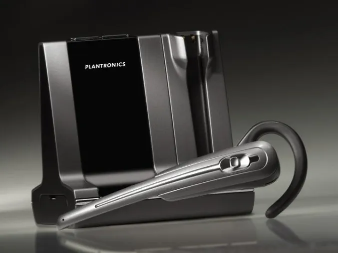 Bild: Neues Plantronics DECT-Headset Savi Office für Festnetz und Unified Communications