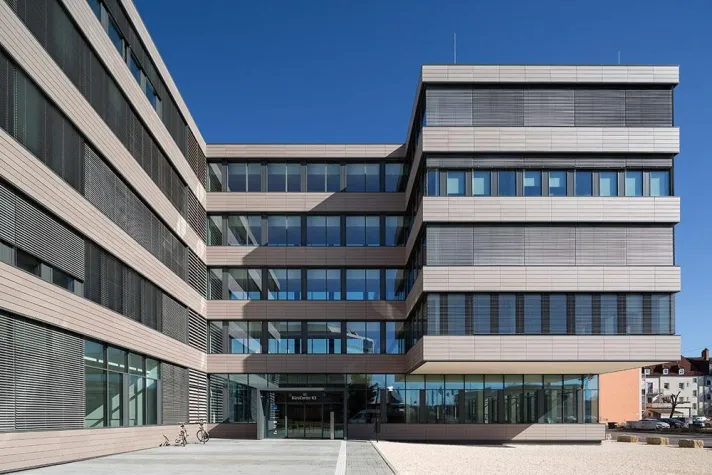 Bild: top flow eröffnet neuen Standort