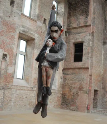 Bild: Uraufführung von "TON - Szene für Mobile, Publikum und Instrumentalisten" im Rahmen der MaerzMusik Berlin