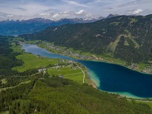 Aktiv „entschleunigen“ am Weissensee: Wandererlebnisse und Kulinarik am reinsten Badesee Österreichs Bild: Aktiv „entschleunigen“ am Weissensee: Wandererlebnisse und Kulinarik am reinsten Badesee Österreichs