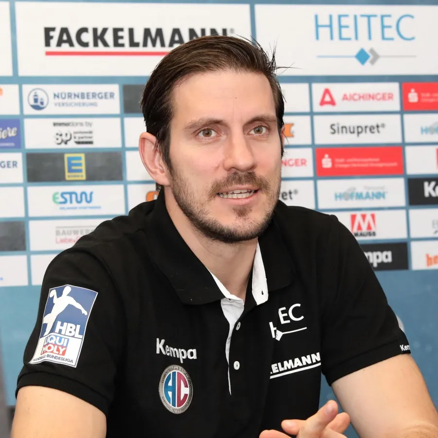 (Jocki_Foto, Erlangen) - HCE-Trainer Michael Haaß: Da haben wir eines der Top-Teams der HBL zu Gast