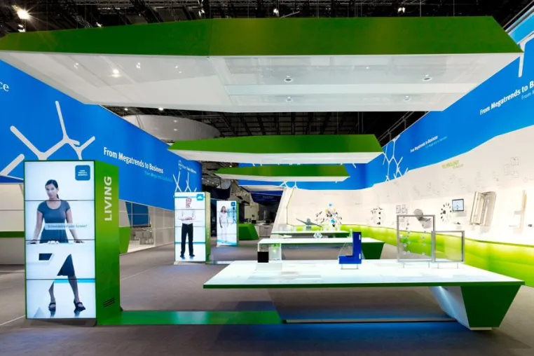 dreiform gestaltet interaktive Dialogplattform für BayerMaterialScience auf der K2010 in Düsseldorf Bild: dreiform gestaltet interaktive Dialogplattform für BayerMaterialScience auf der K2010 in Düsseldorf