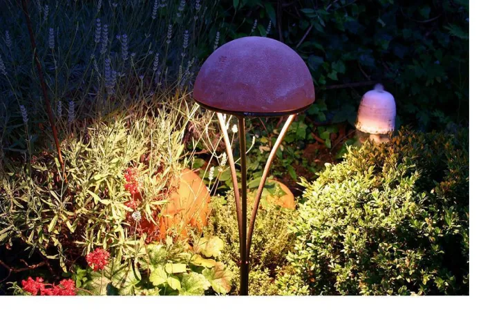 Bild: Illuminierte Gartendesign- und Floristikausstellung in Frankfurt