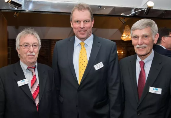 Deutsches Modell „Freiberuflichkeit“ – Exportmodell für Europa Bild: Deutsches Modell „Freiberuflichkeit“ – Exportmodell für Europa