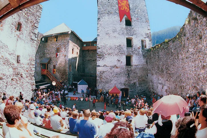 Burgfest Kaprun 2005 - Österreichs großes Mittelalterfest Bild: Burgfest Kaprun 2005 - Österreichs großes Mittelalterfest